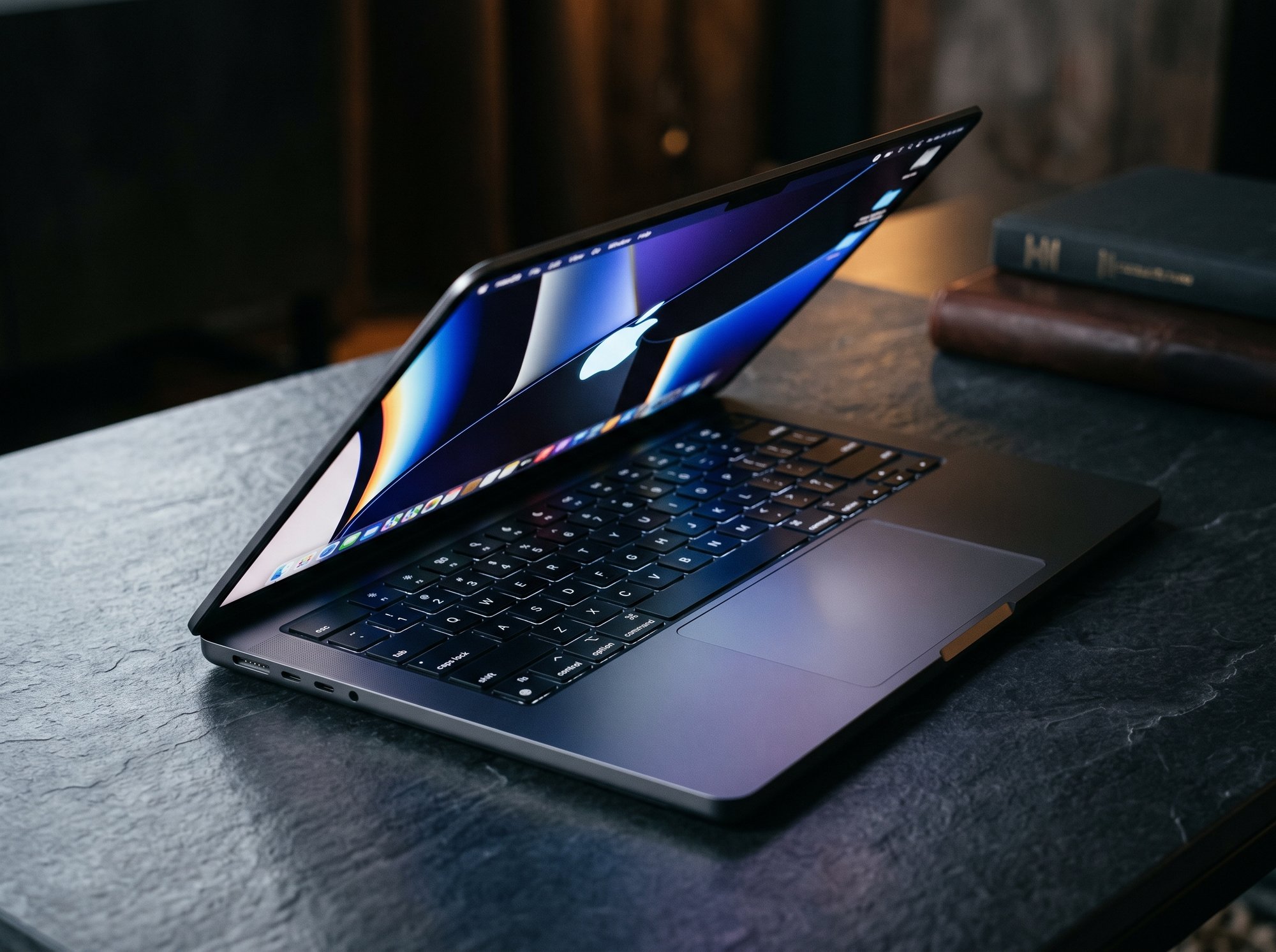 MacBook_Pro_M4_dark_finish_202607081828